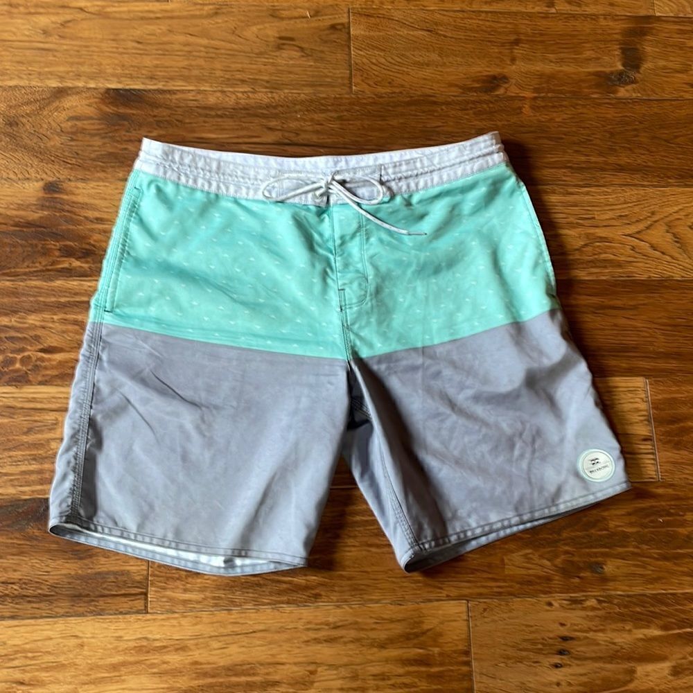 Billabong swim trunks 